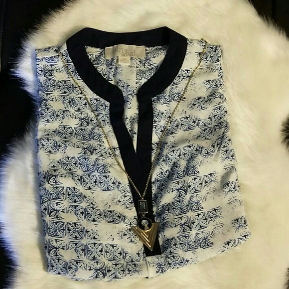 Top - Picture 4 of 4